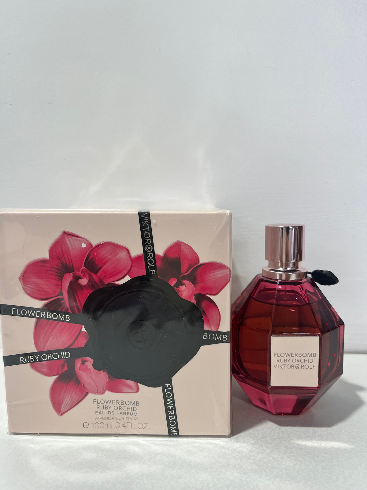 1:1 viktor n Rolf flower bomb ruby